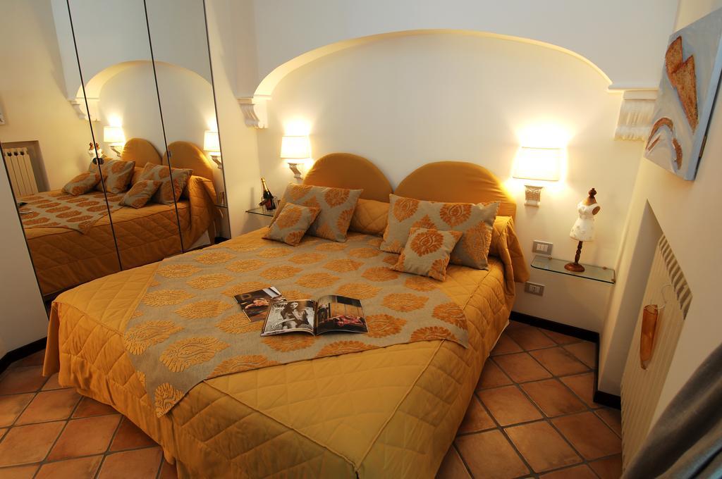 Bed and Breakfast Weekend A Napoli Esterno foto